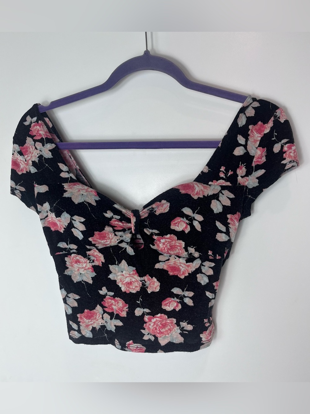 Pins and Needles Anthropologie Floral Sweetheart Crop Top Black Pink Roses Smock